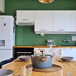 Lumineux Proche Et Marche, Centre-ville Accessible A Pied Parking Gratuit I Sweet Homes Location 로양