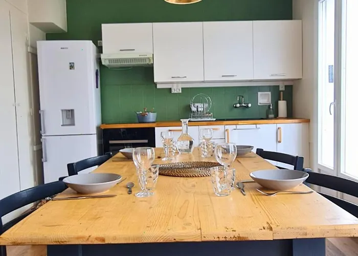 Lumineux Proche Et Marche, Centre-ville Accessible A Pied Parking Gratuit I Sweet Homes Location رويا